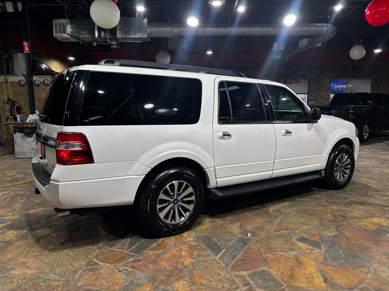 Ford Expedition EL 2WD 4dr XLT 2016