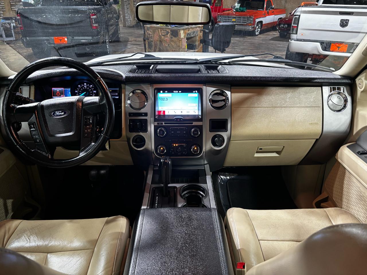 Ford Expedition EL 2WD 4dr XLT 2016