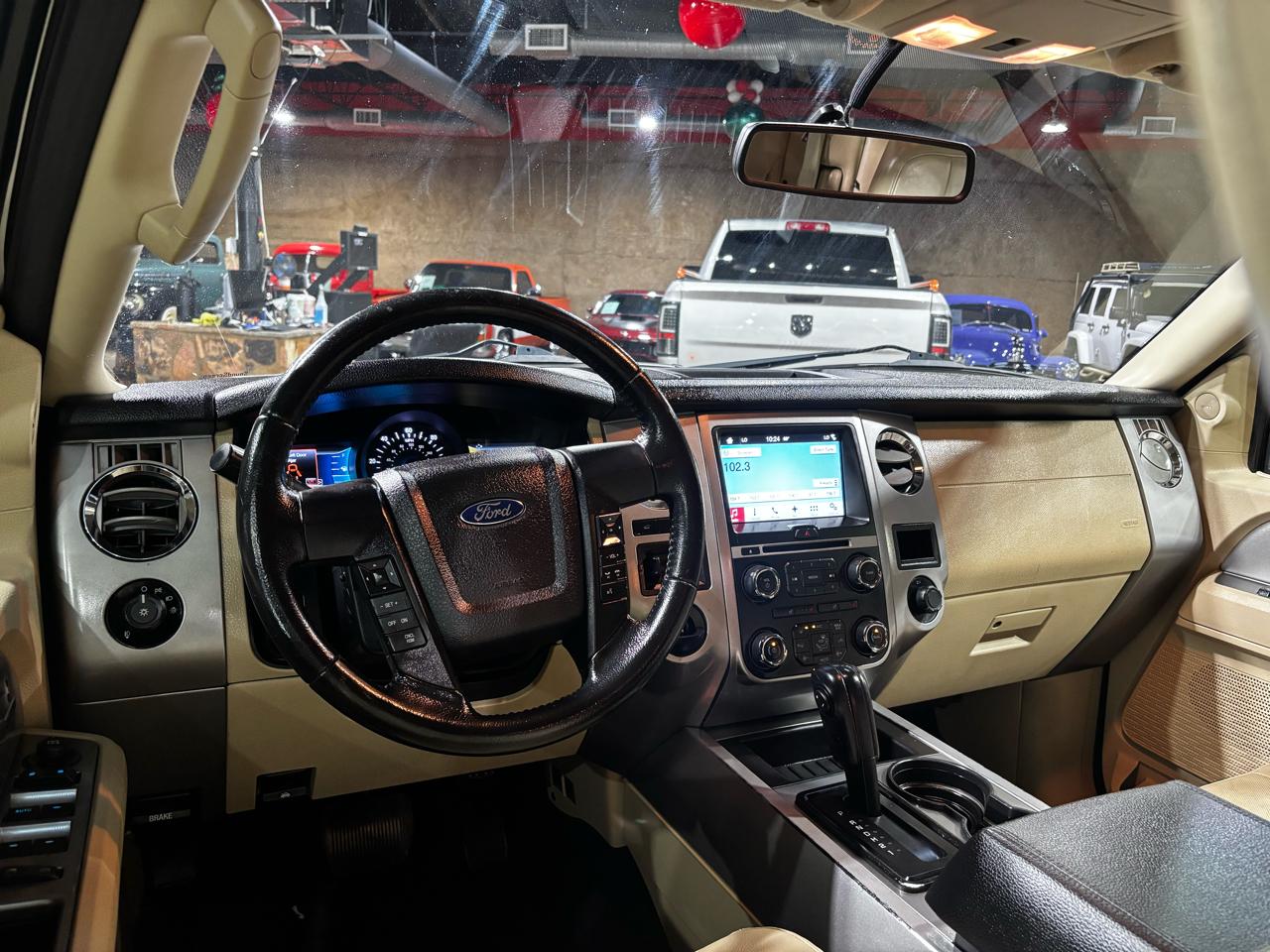 Ford Expedition EL 2WD 4dr XLT 2016