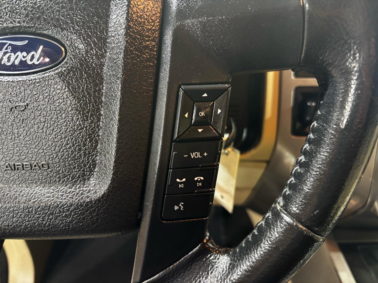 Ford Expedition EL 2WD 4dr XLT 2016