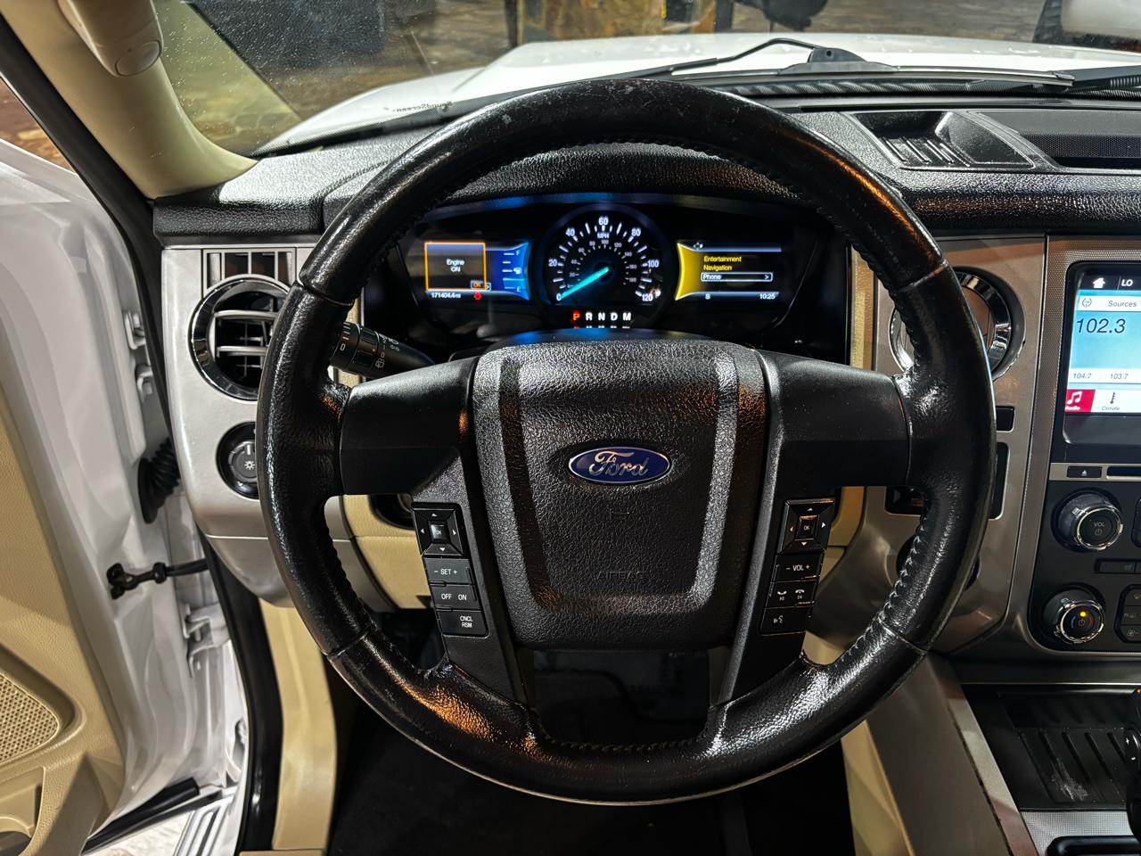 Ford Expedition EL 2WD 4dr XLT 2016