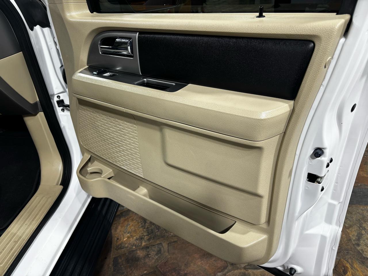 Ford Expedition EL 2WD 4dr XLT 2016