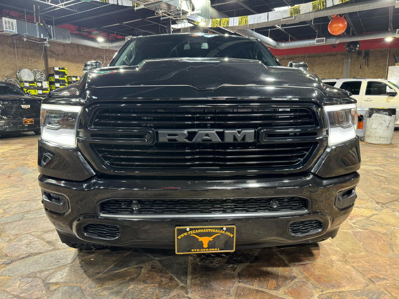 RAM 1500 Laramie 4x2 Crew Cab 5'7" Box 2019