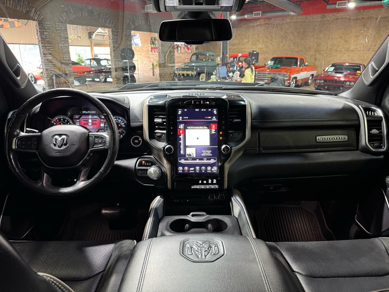 RAM 1500 Laramie 4x2 Crew Cab 5'7" Box 2019