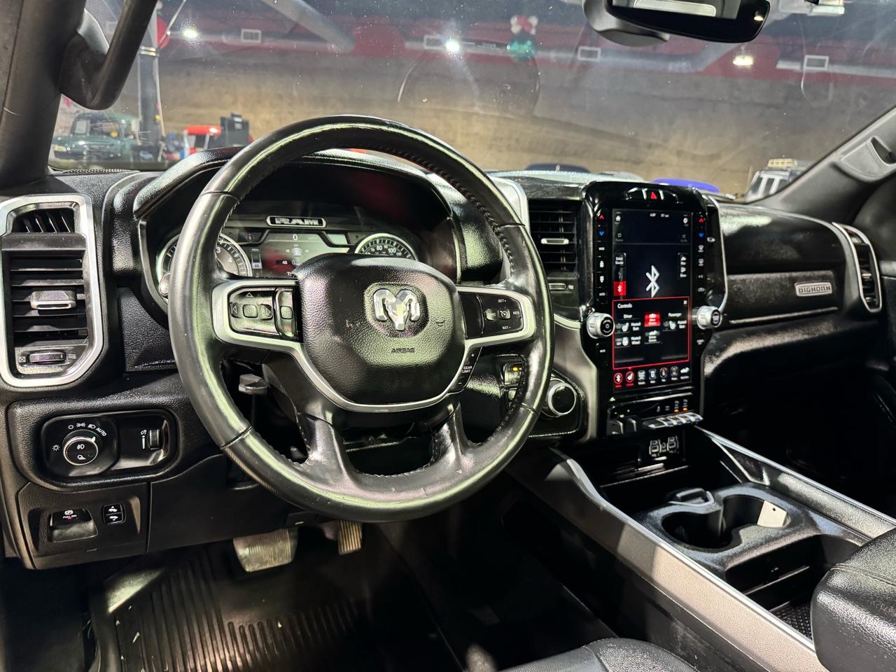 RAM 1500 Big Horn 4x2 Crew Cab 5'7" Box 2020