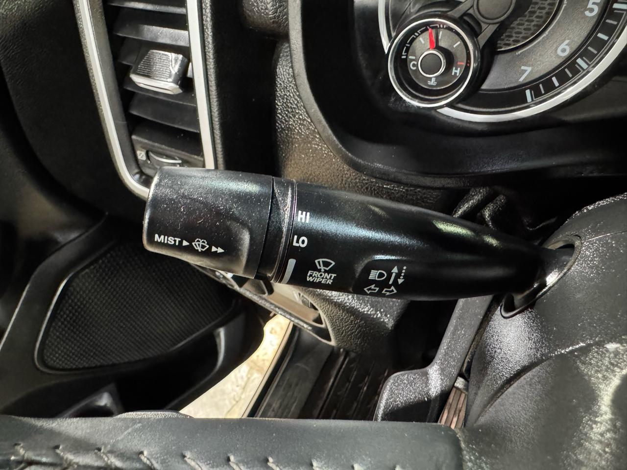 RAM 1500 Big Horn 4x2 Crew Cab 5'7" Box 2020