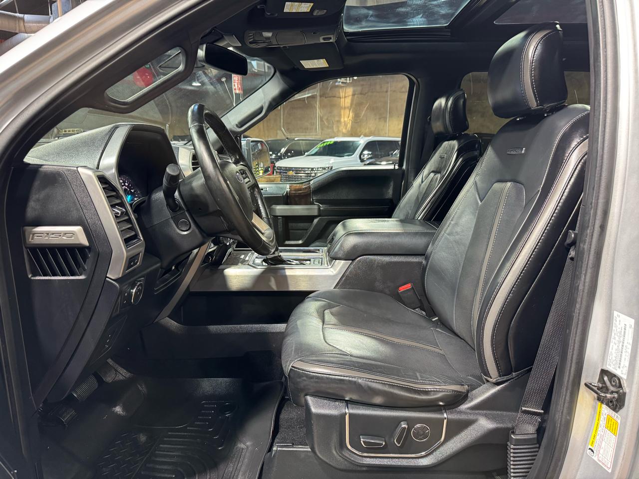 Ford F-150 Platinum 4WD SuperCrew 5.5' Box 2017