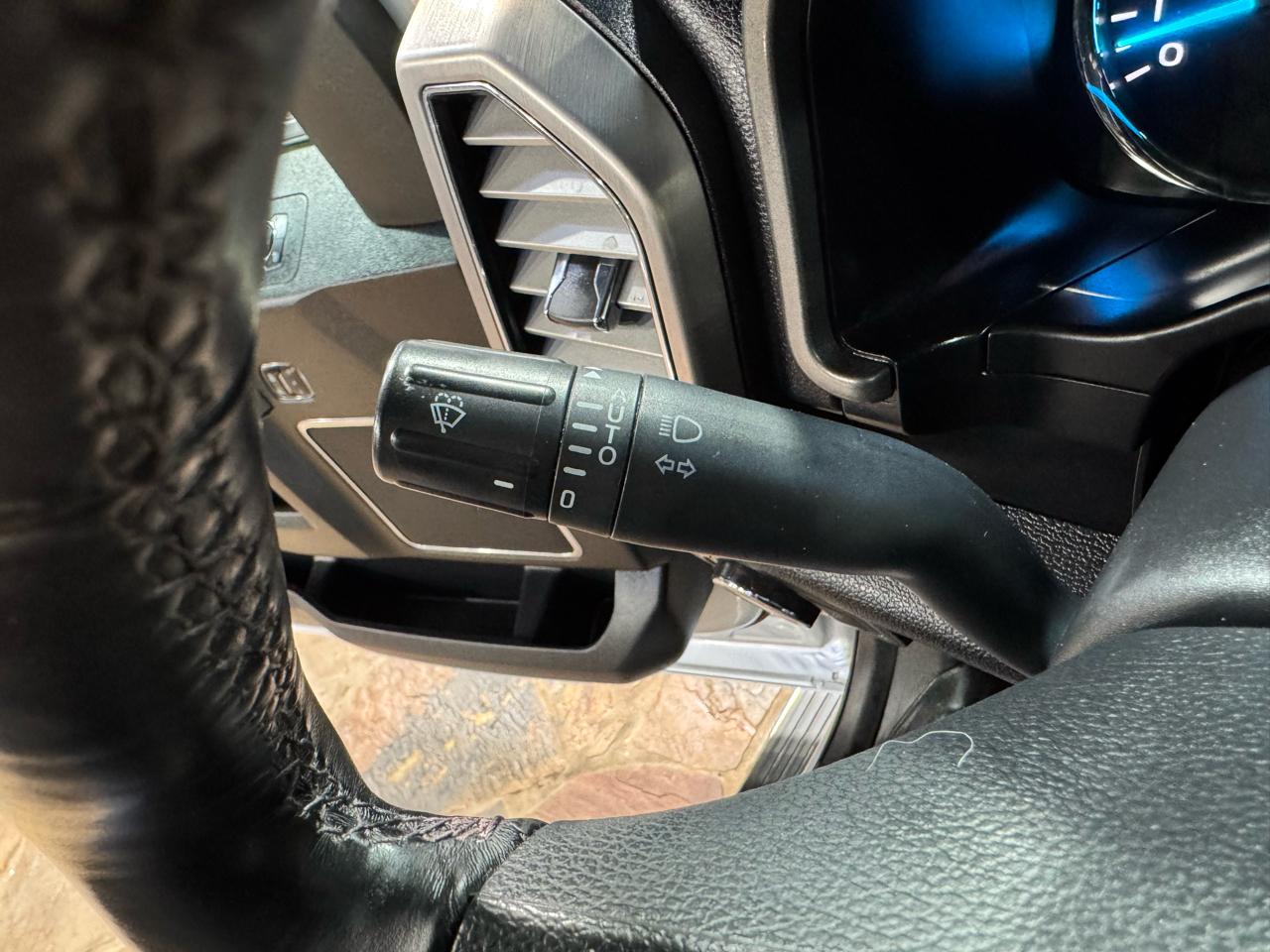 Ford F-150 Platinum 4WD SuperCrew 5.5' Box 2017