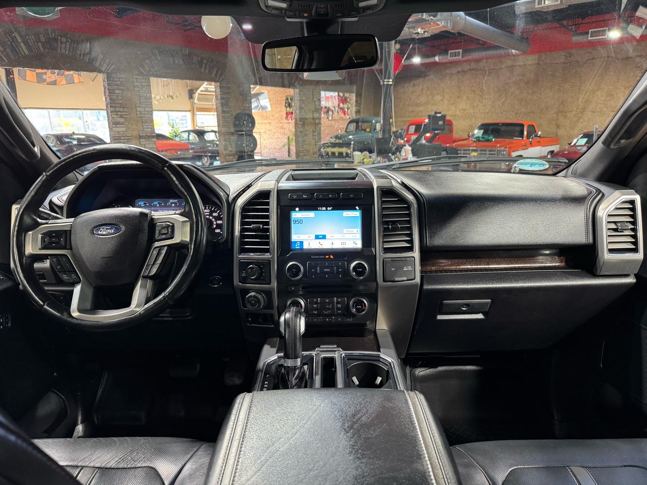 Ford F-150 Platinum 4WD SuperCrew 5.5' Box 2017