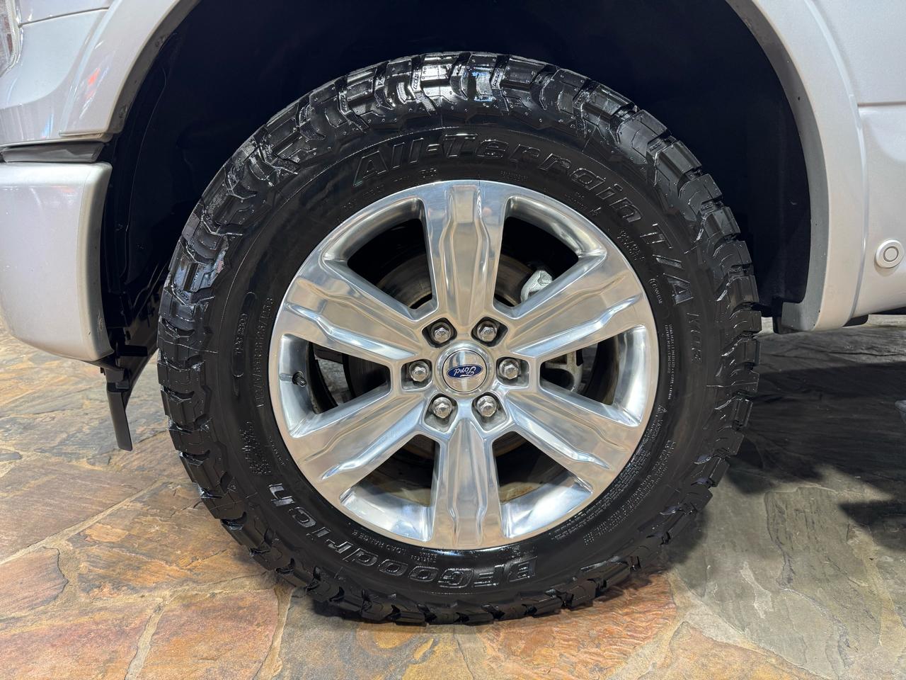 Ford F-150 Platinum 4WD SuperCrew 5.5' Box 2017