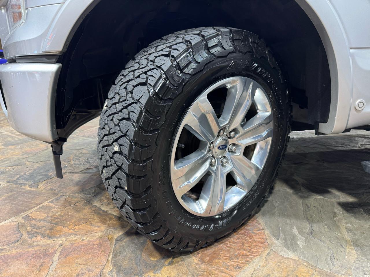 Ford F-150 Platinum 4WD SuperCrew 5.5' Box 2017