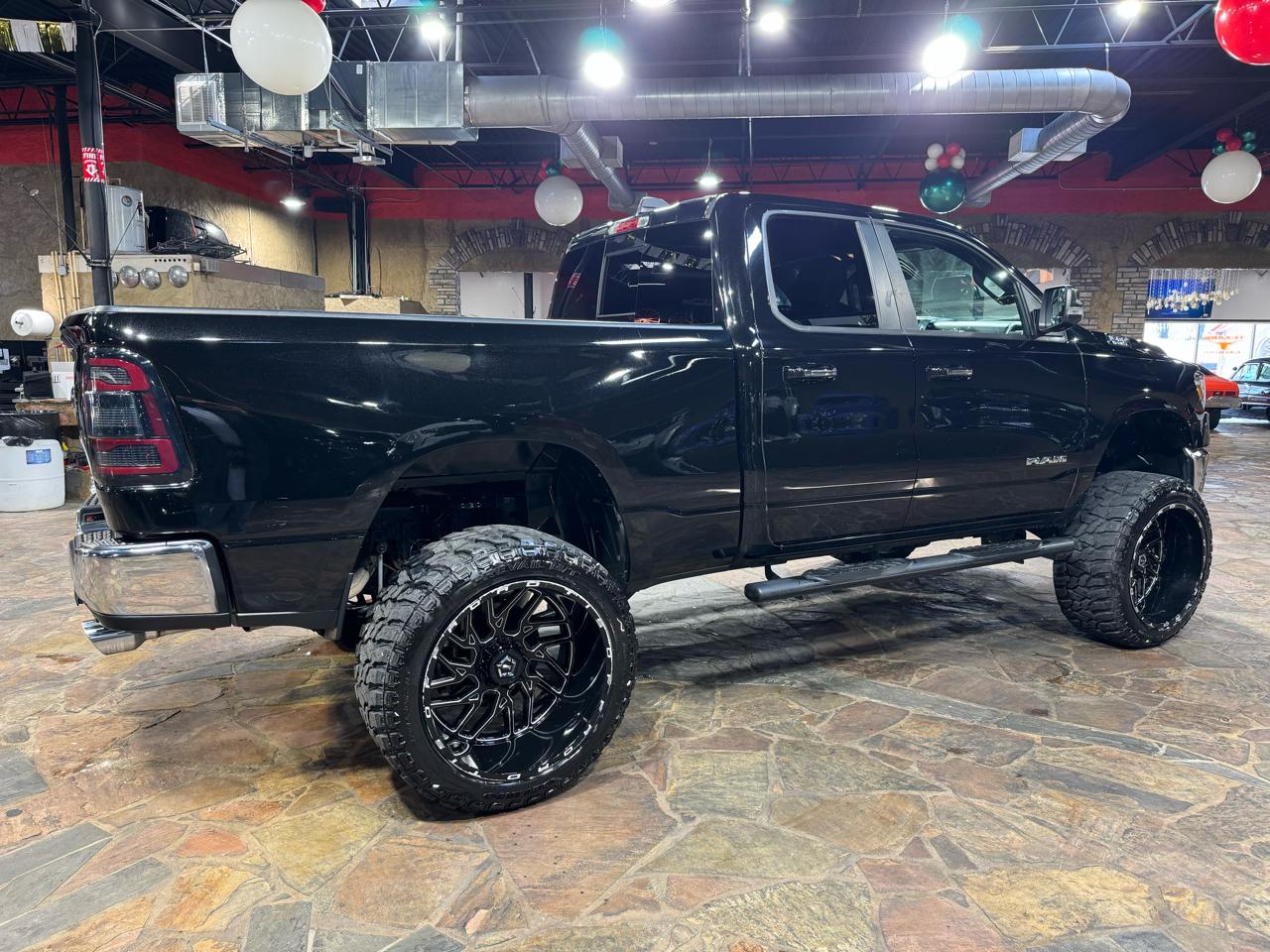 RAM 1500 Big Horn/Lone Star 4x2 Quad Cab 6'4" Box 2019