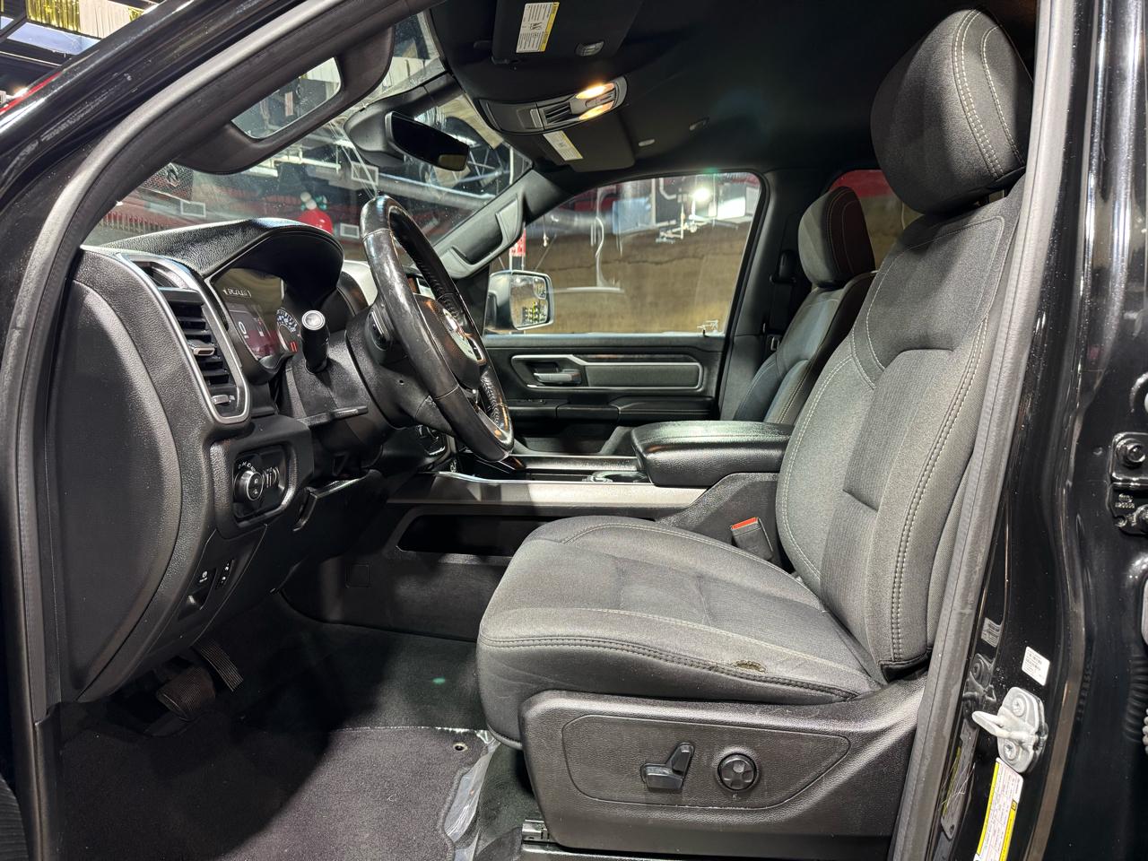 RAM 1500 Big Horn/Lone Star 4x2 Quad Cab 6'4" Box 2019