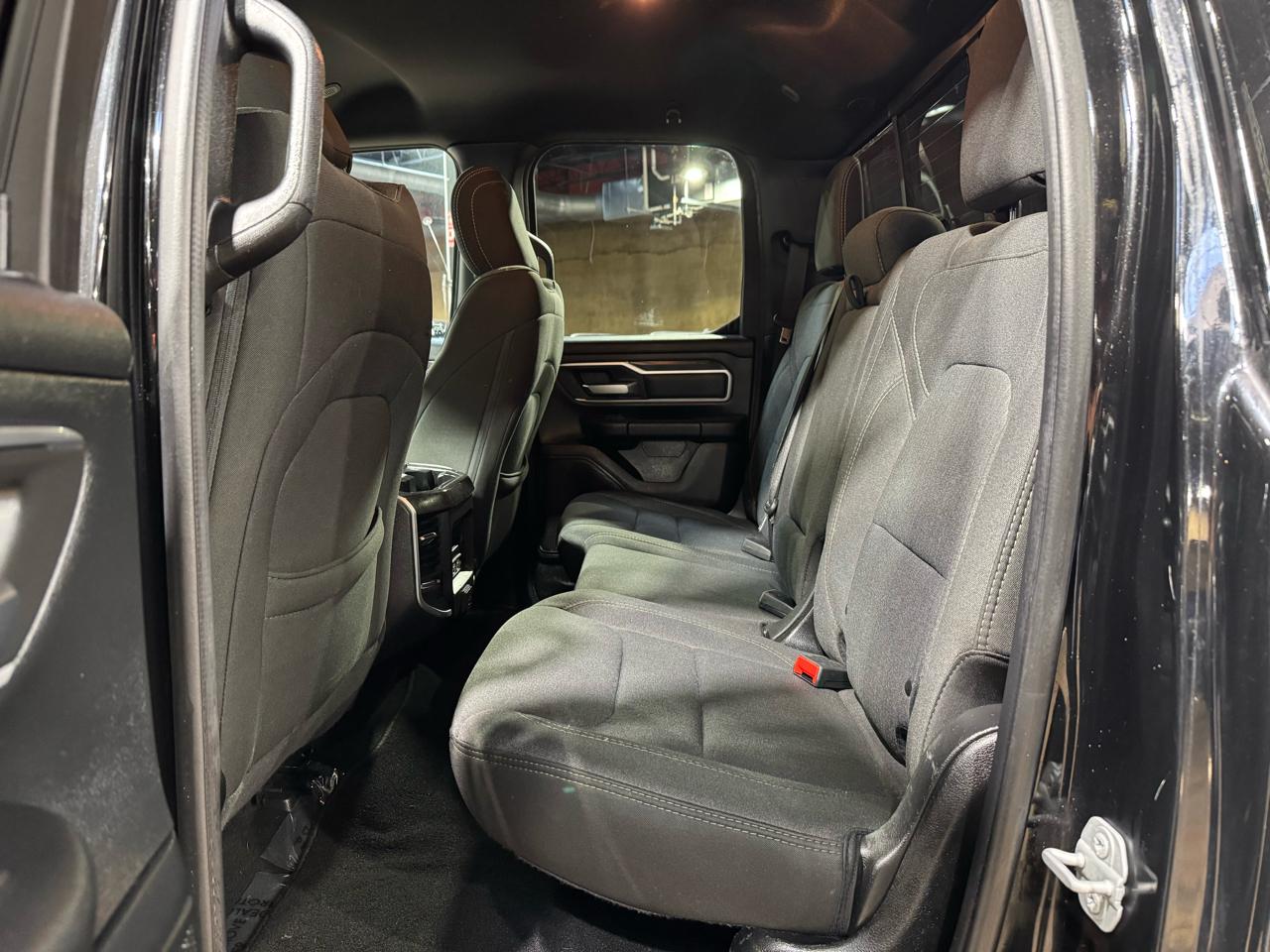 RAM 1500 Big Horn/Lone Star 4x2 Quad Cab 6'4" Box 2019