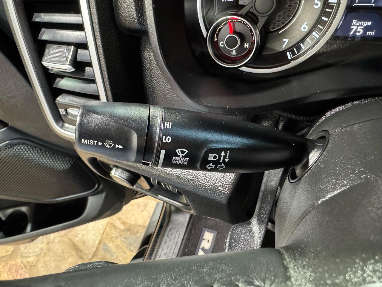 RAM 1500 Big Horn/Lone Star 4x2 Quad Cab 6'4" Box 2019