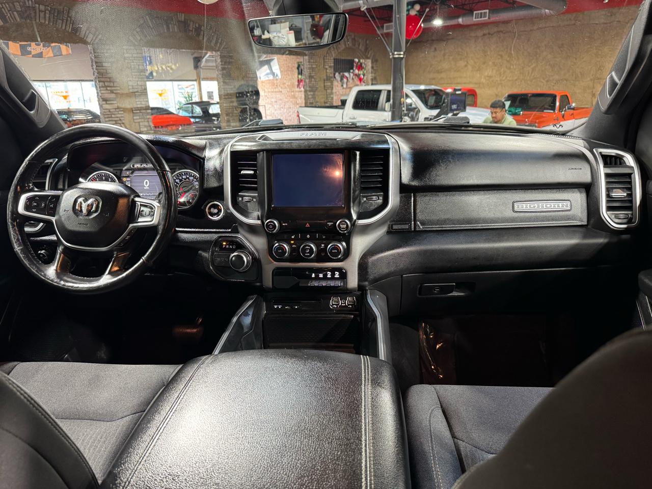 RAM 1500 Big Horn/Lone Star 4x2 Quad Cab 6'4" Box 2019