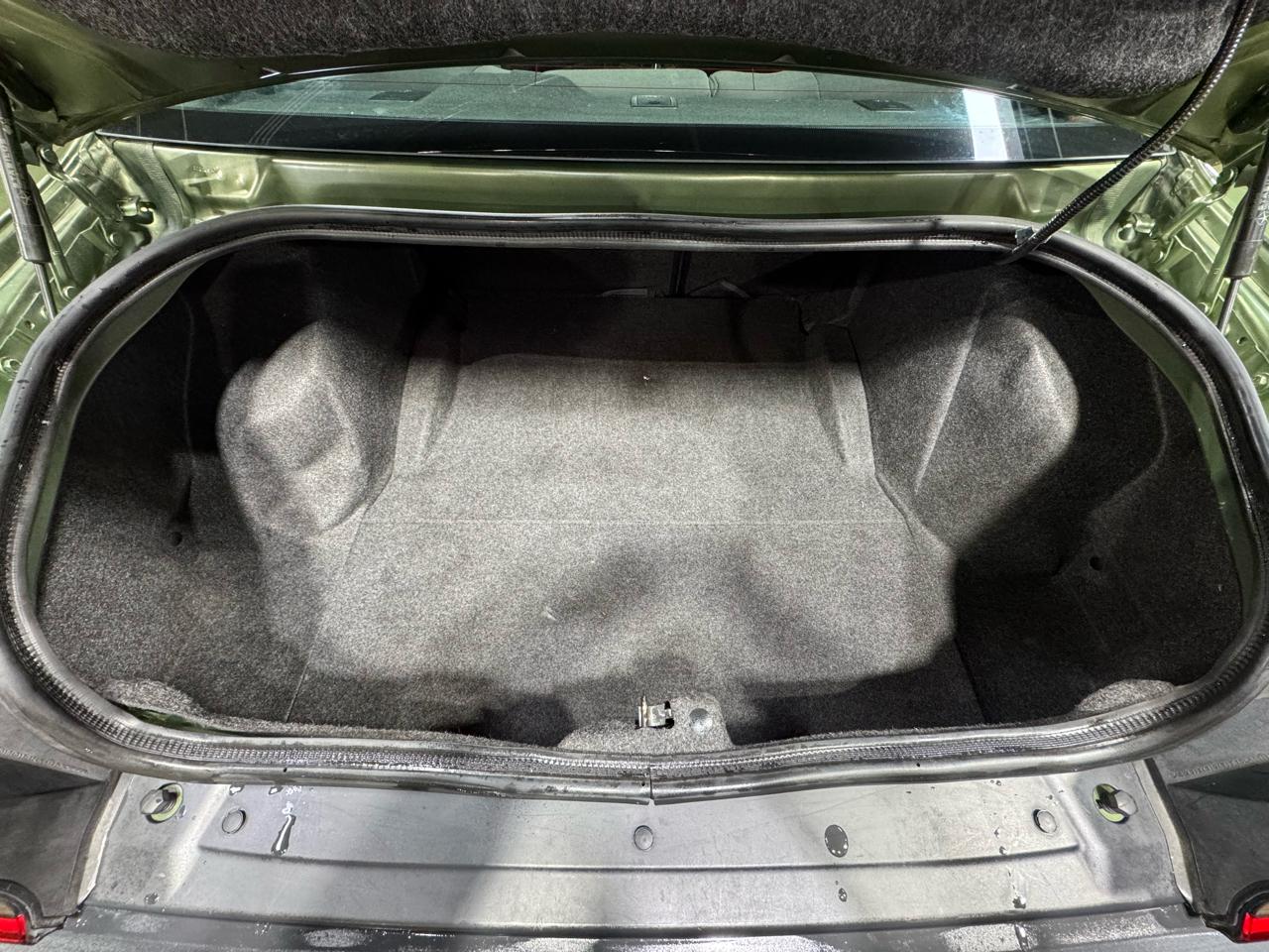 Dodge Challenger SXT RWD 2020