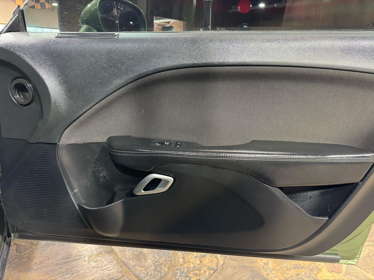 Dodge Challenger SXT RWD 2020