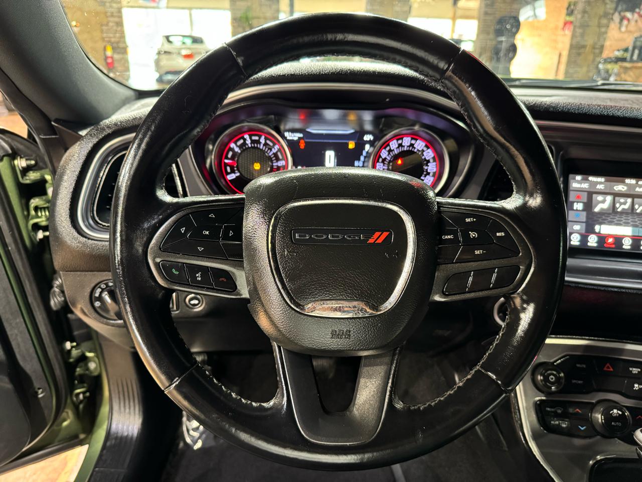 Dodge Challenger SXT RWD 2020