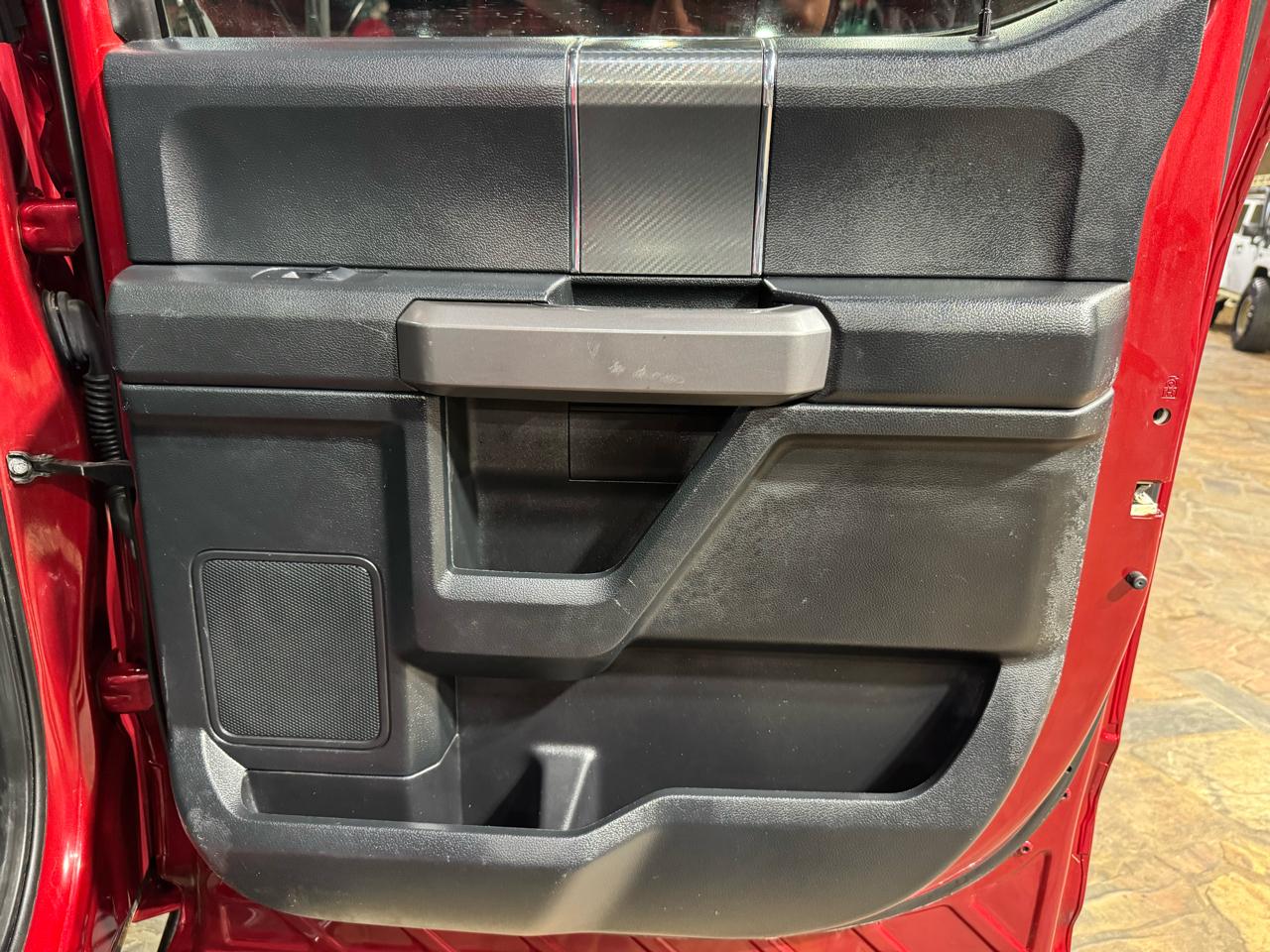 Ford F-150 4WD SuperCrew 145" XLT 2018