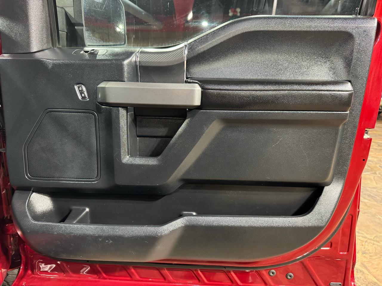 Ford F-150 4WD SuperCrew 145" XLT 2018