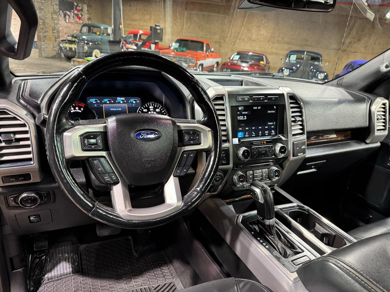 Ford F-150 Platinum 4WD SuperCrew 5.5' Box 2017