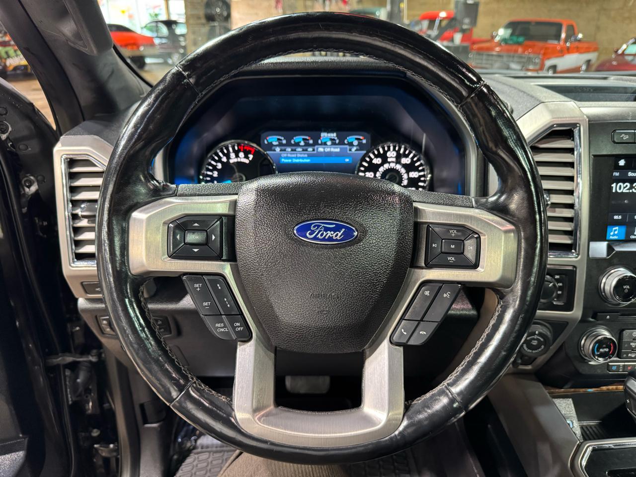 Ford F-150 Platinum 4WD SuperCrew 5.5' Box 2017