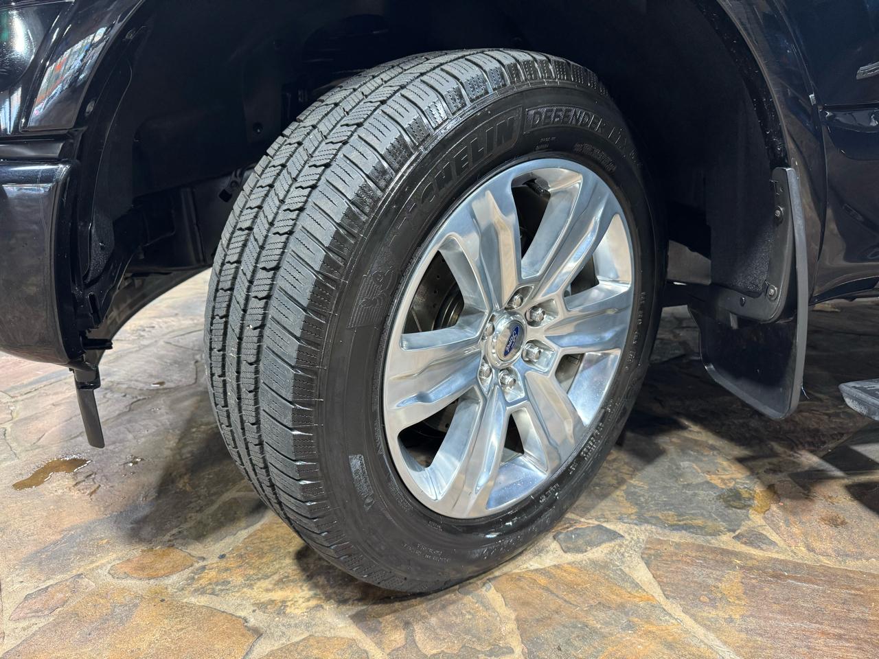 Ford F-150 Platinum 4WD SuperCrew 5.5' Box 2017