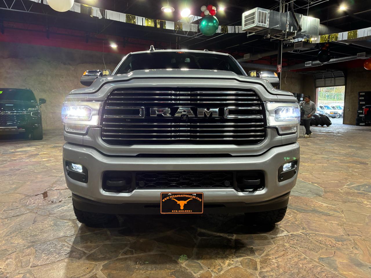 RAM 2500 Laramie 4x4 Crew Cab 6'4" Box 2021