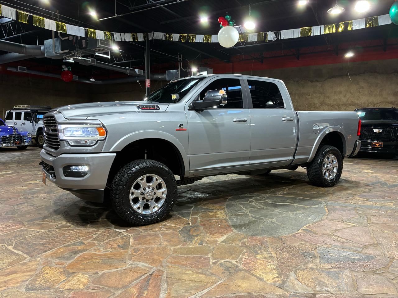 RAM 2500 Laramie 4x4 Crew Cab 6'4" Box 2021