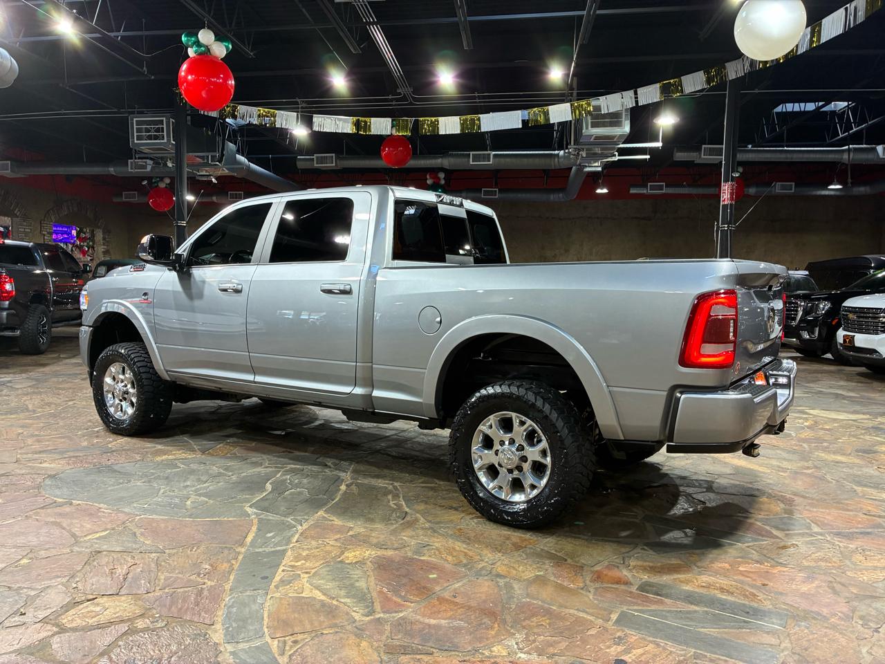 RAM 2500 Laramie 4x4 Crew Cab 6'4" Box 2021