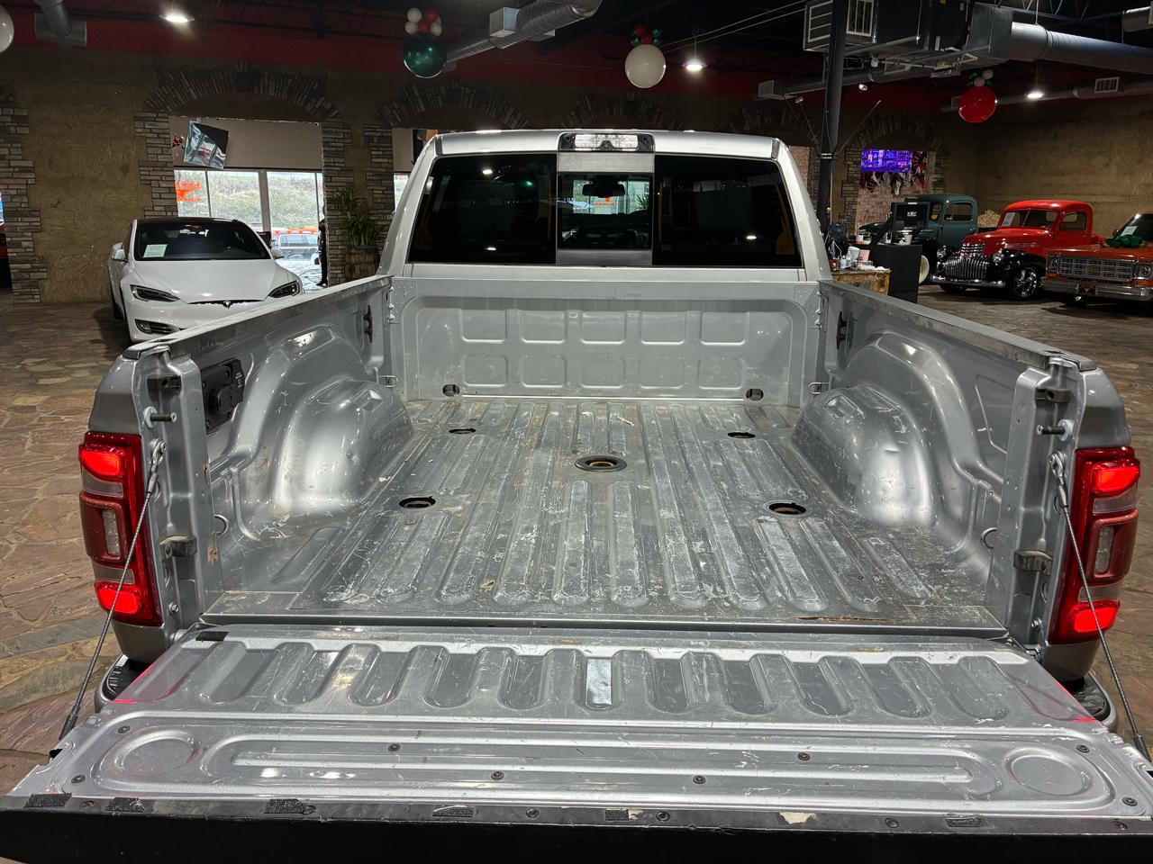 RAM 2500 Laramie 4x4 Crew Cab 6'4" Box 2021