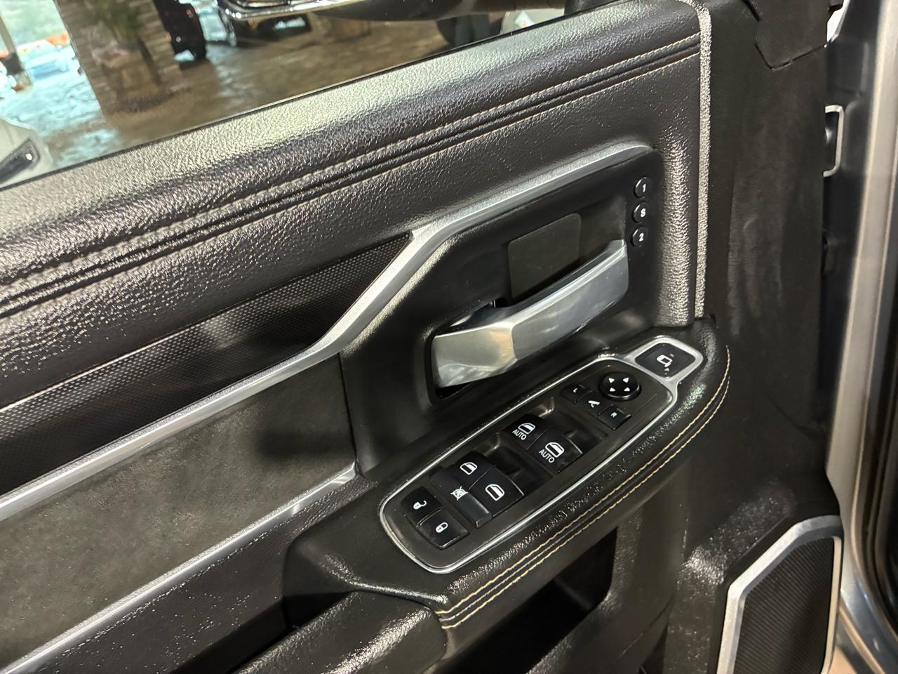 RAM 2500 Laramie 4x4 Crew Cab 6'4" Box 2021