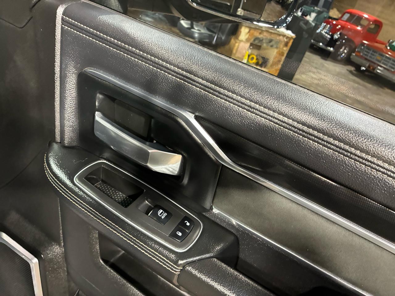 RAM 2500 Laramie 4x4 Crew Cab 6'4" Box 2021