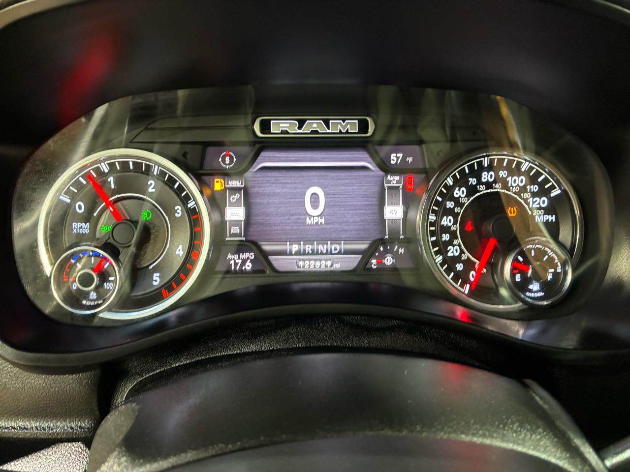 RAM 2500 Laramie 4x4 Crew Cab 6'4" Box 2021