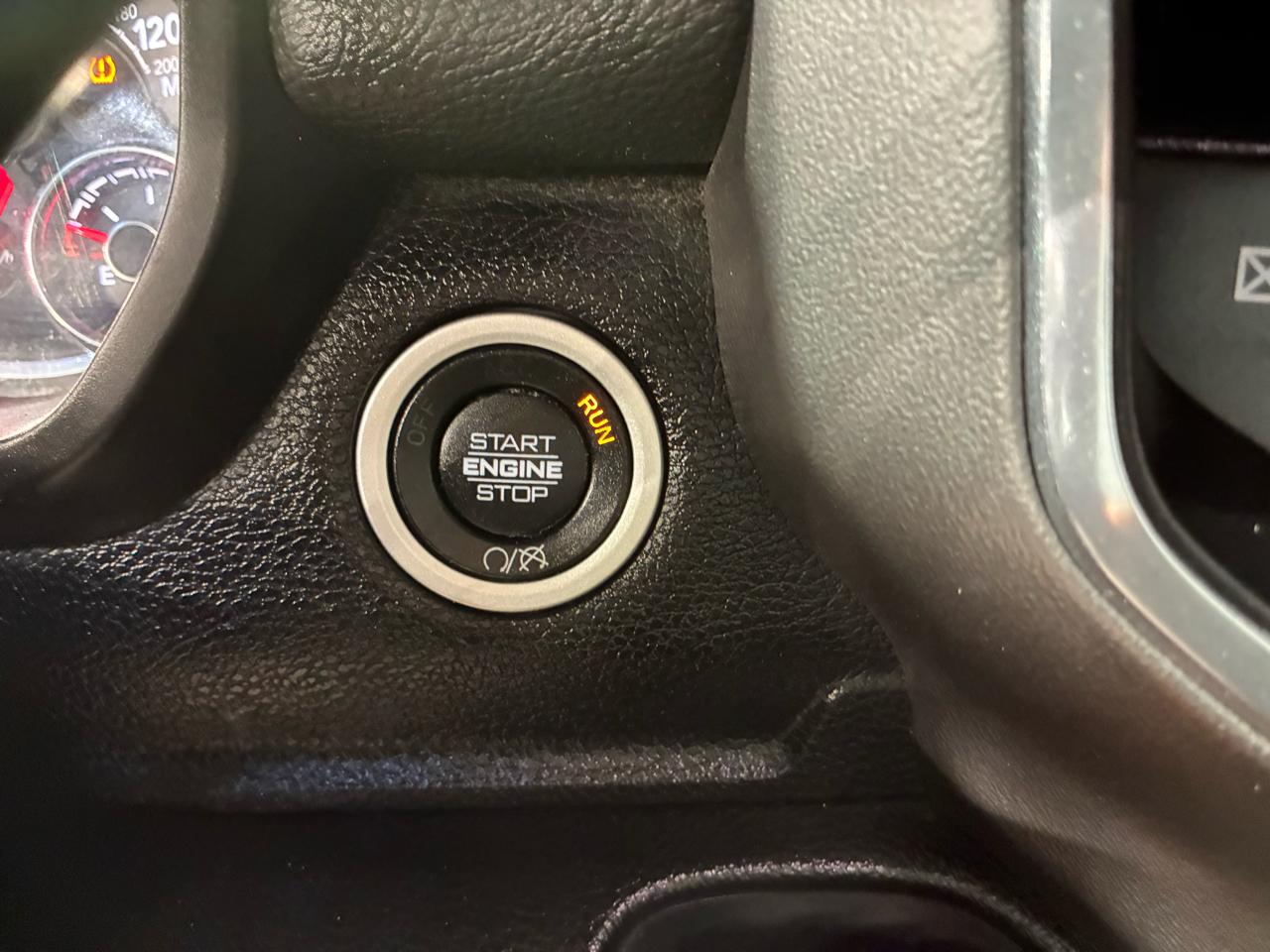 RAM 2500 Laramie 4x4 Crew Cab 6'4" Box 2021