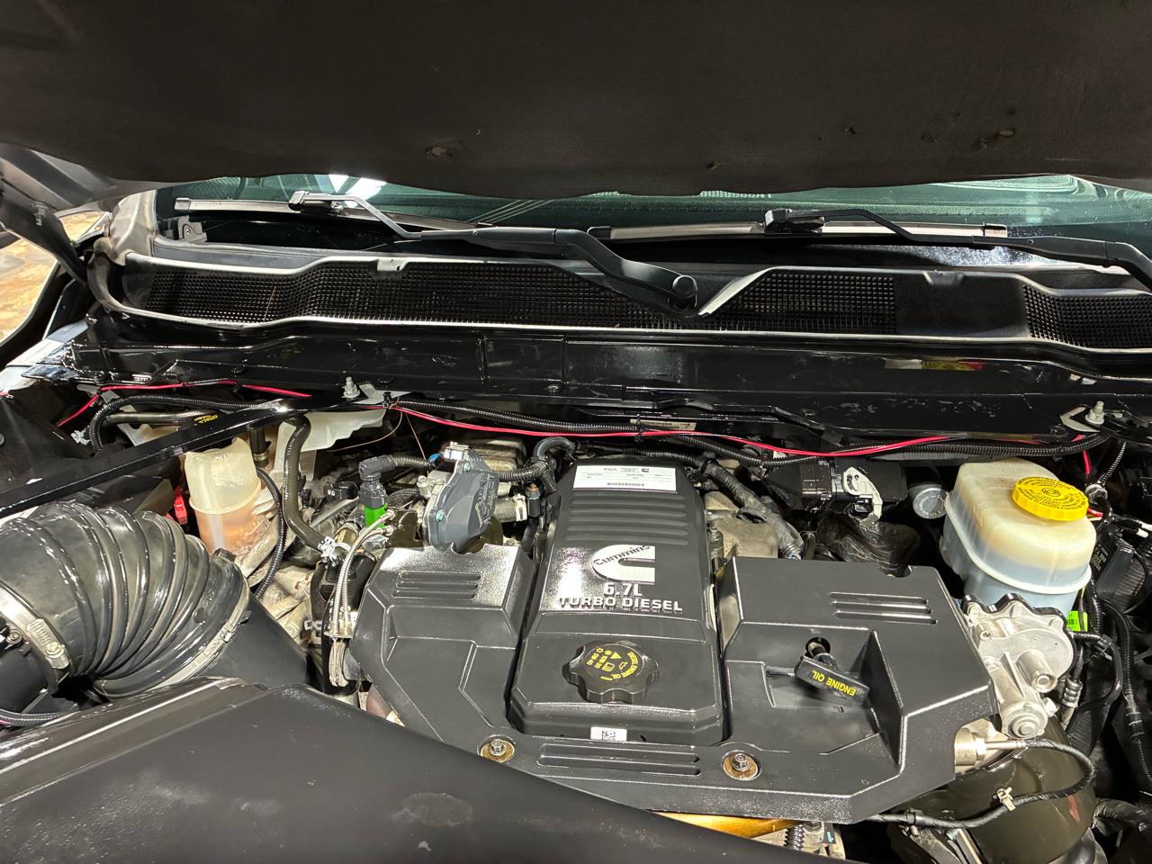 RAM 2500 Laramie 4x4 Crew Cab 6'4" Box 2021