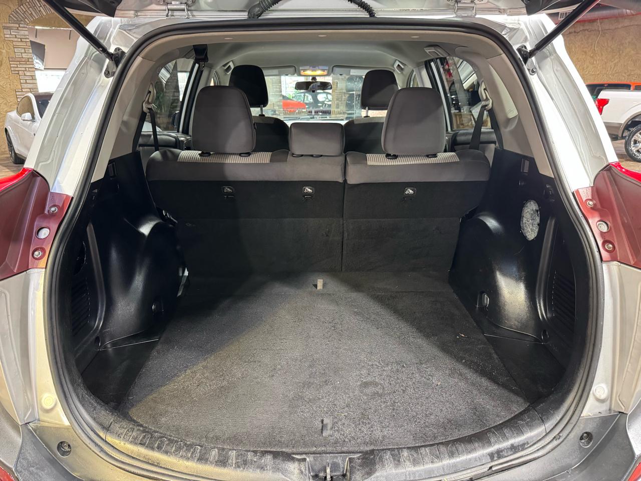 Toyota RAV4 FWD 4dr LE (Natl) 2014