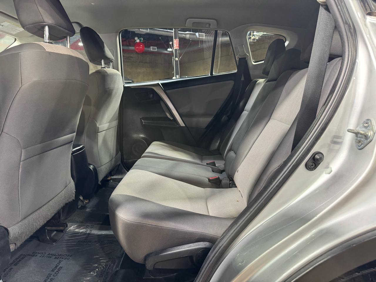 Toyota RAV4 FWD 4dr LE (Natl) 2014