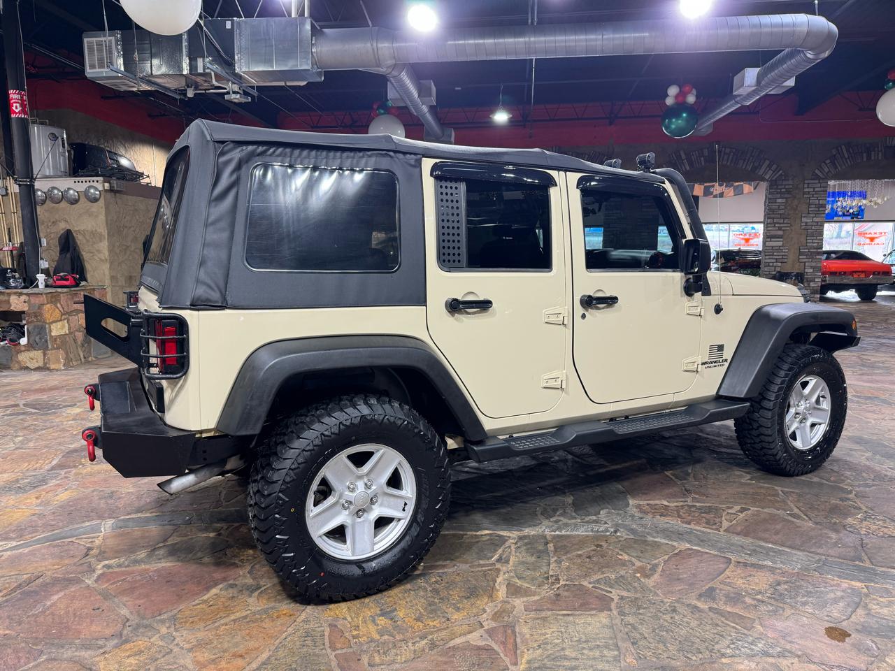 Jeep Wrangler Unlimited 4WD 4dr Sport 2011