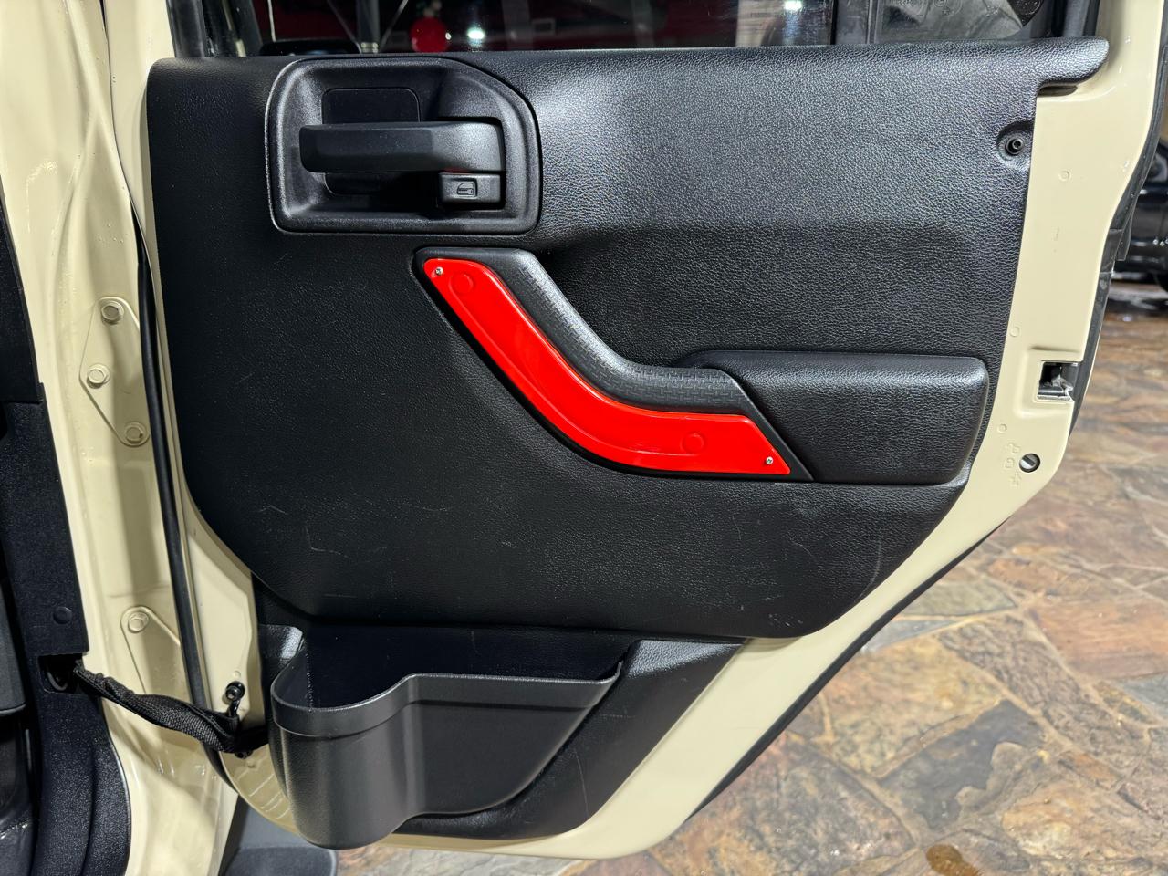 Jeep Wrangler Unlimited 4WD 4dr Sport 2011