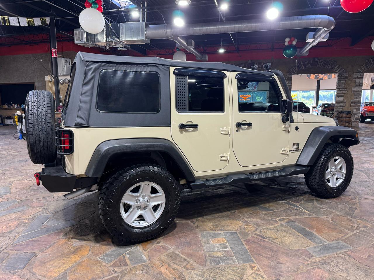 Jeep Wrangler Unlimited 4WD 4dr Sport 2011