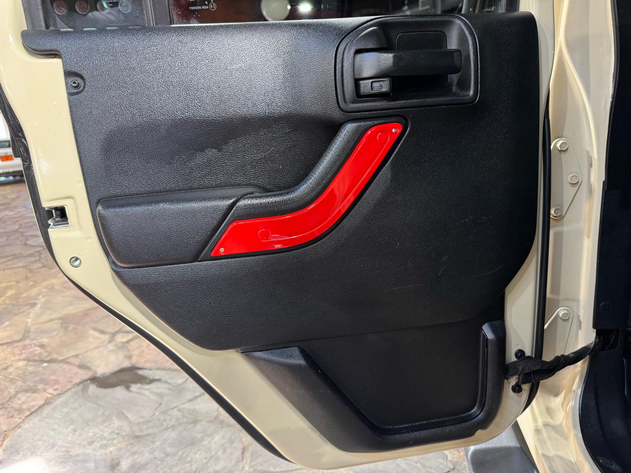 Jeep Wrangler Unlimited 4WD 4dr Sport 2011