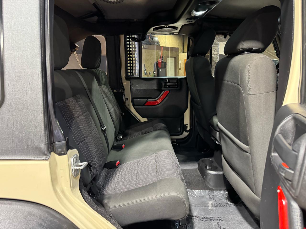 Jeep Wrangler Unlimited 4WD 4dr Sport 2011
