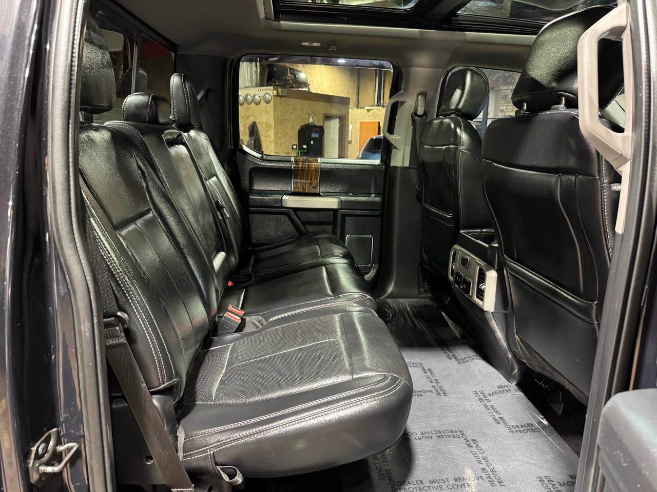 Ford F-150 4WD SuperCrew 145" Lariat 2019