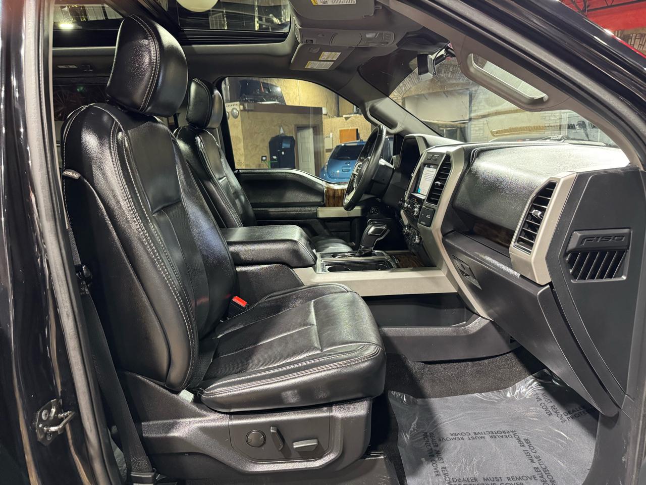 Ford F-150 4WD SuperCrew 145" Lariat 2019