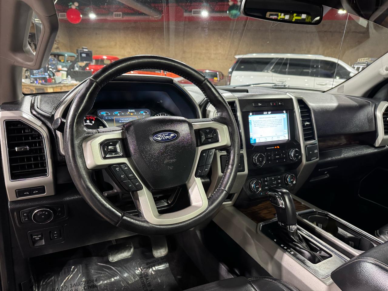 Ford F-150 4WD SuperCrew 145" Lariat 2019
