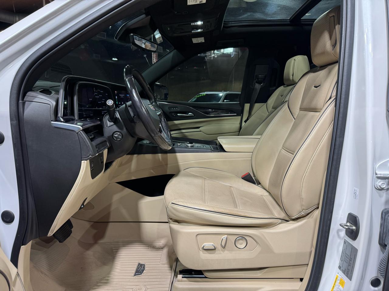 Cadillac Escalade 2WD 4dr Premium Luxury 2021