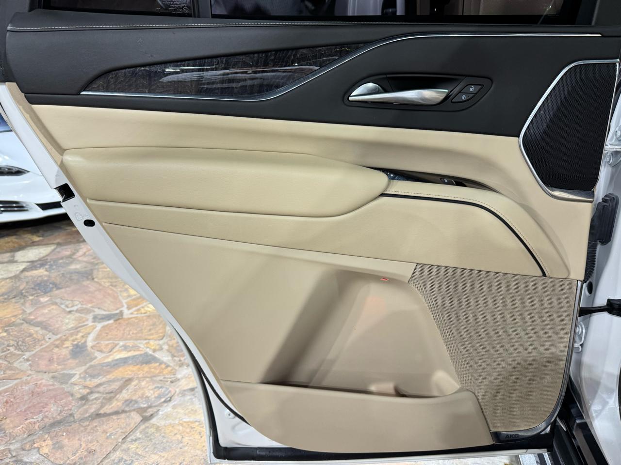 Cadillac Escalade 2WD 4dr Premium Luxury 2021