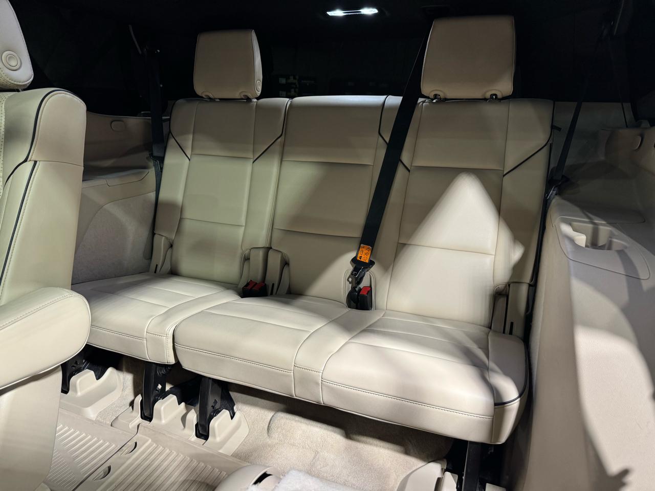 Cadillac Escalade 2WD 4dr Premium Luxury 2021
